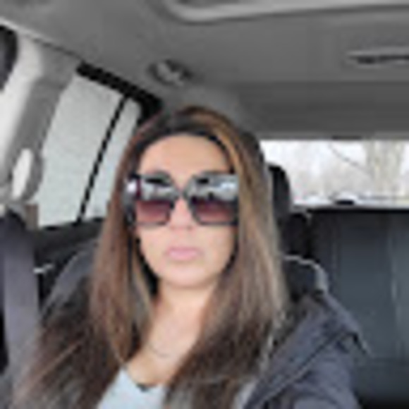 Meet your Posher, Tyra - Picture 1 of 1